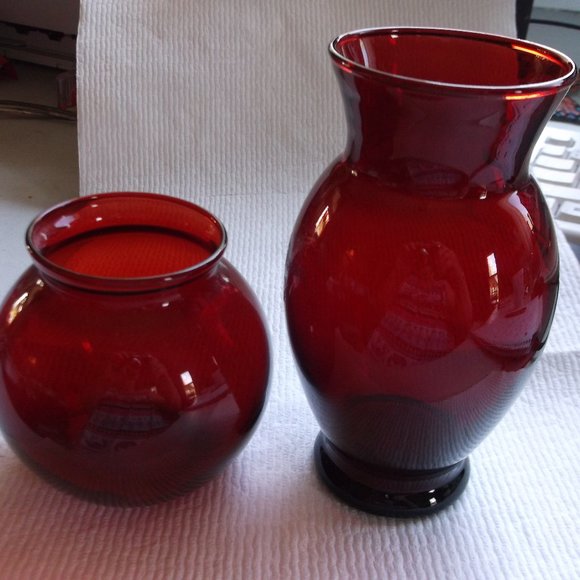 vintage set of 2 ruby red depression glass vases - Picture 1 of 3